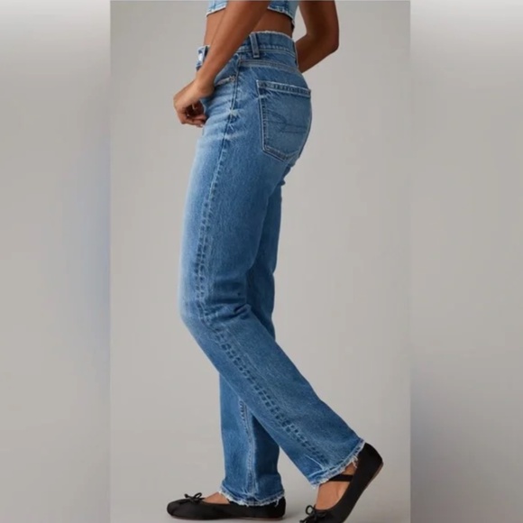 AMERICAN EAGLE Medium Wash High-Rise Stretch Slim Straight Jeans Size 6 Long - Picture 3 of 14